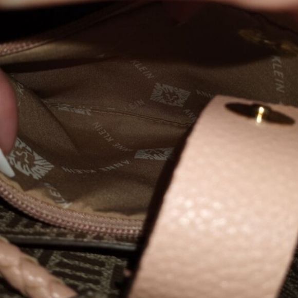 Anne Klein Light Pink Bucket Bag with Braided Design NWOT. - Picture 9 of 9